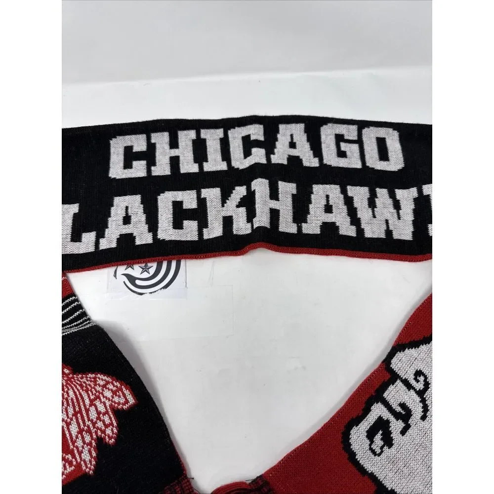 Forever‎ Collectibles Chicago Blackhawks Scarf Black Red Reversible Fringe